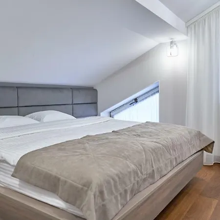 Gor Aparts Lägenhetshotell Bukovel